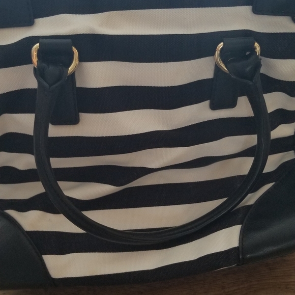 Michael Kors Large Hamilton Satchel - Picture 4 of 16